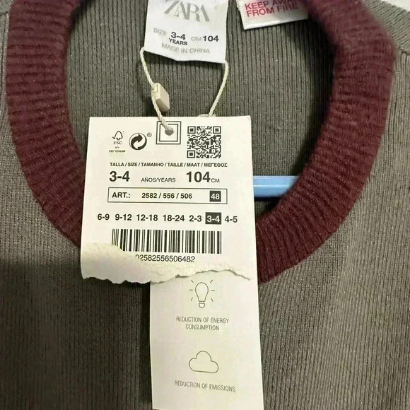 49. Zara Contrasting Knit Sweater size 3-4 years - Picture 3 of 5